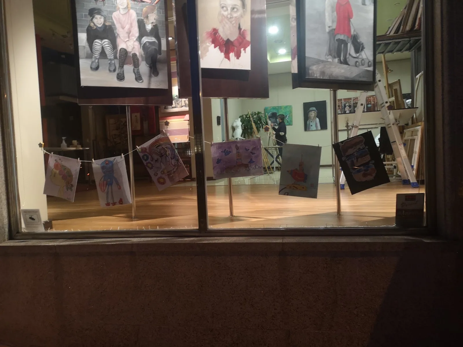 Academia de pintura y dibujo Termes. Galería de arte - Fotografía 3
