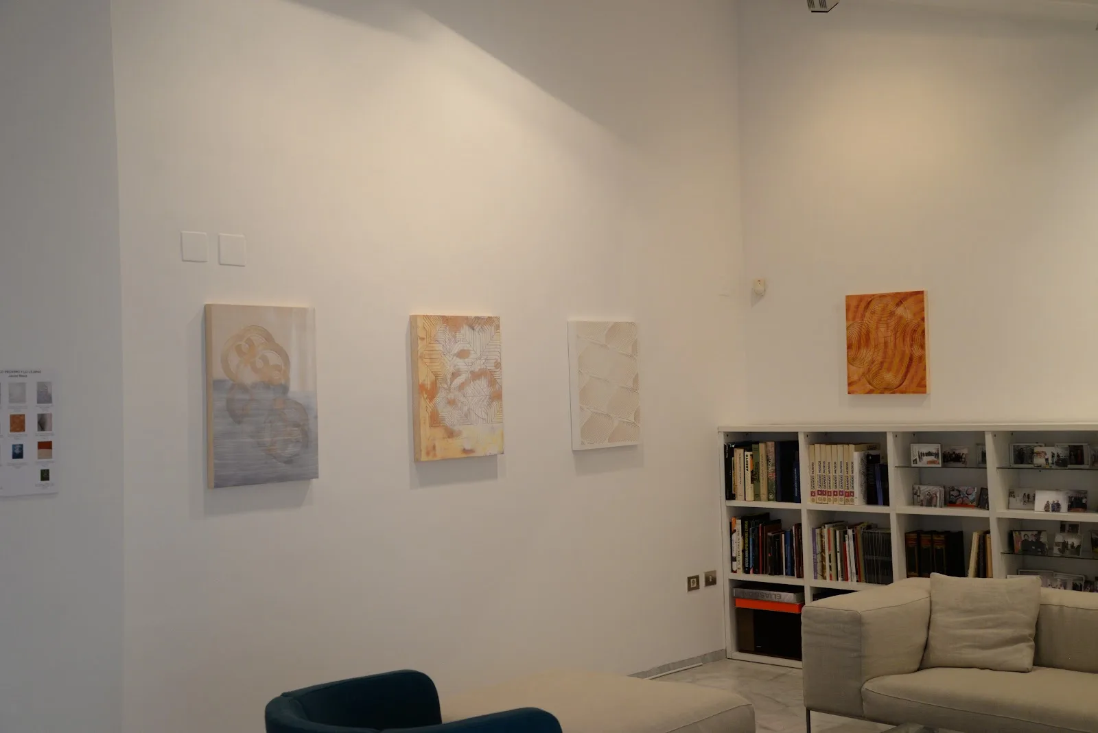 Ana Serratosa - Gallery & Art Spaces - Sede Central - Fotografía 1