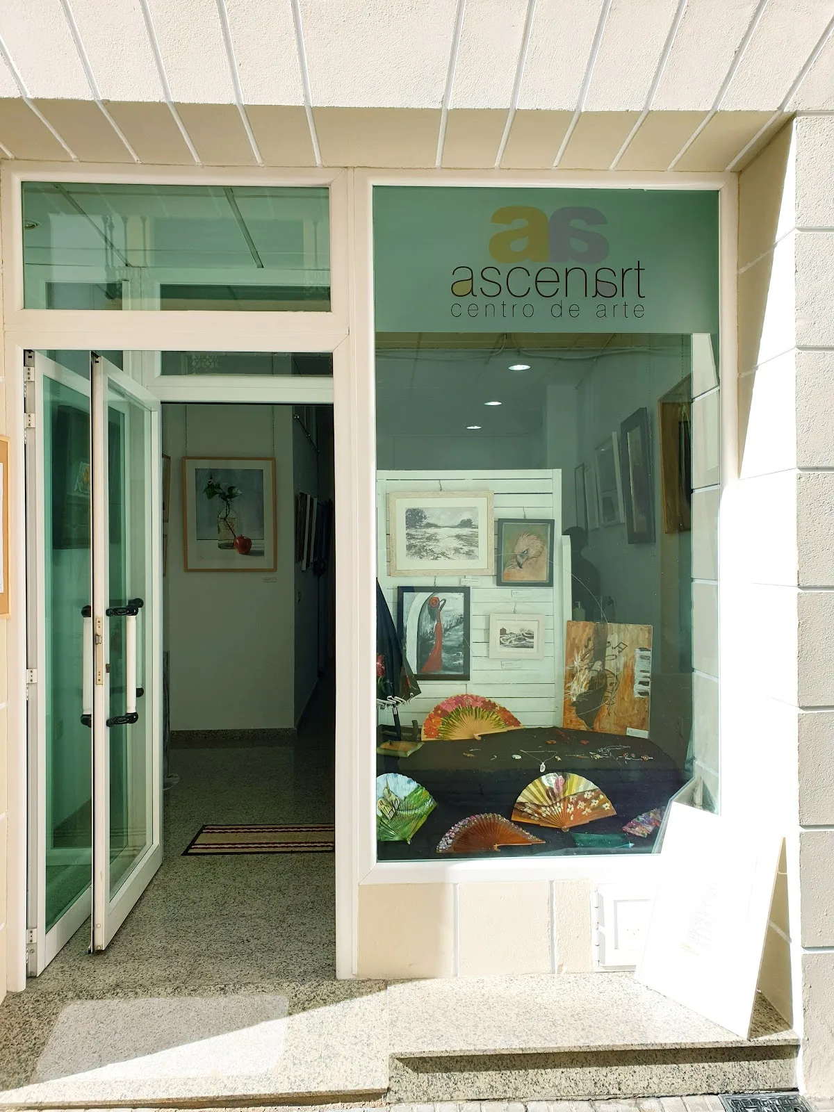 AscenArt Galería de Arte - Fotografía 2