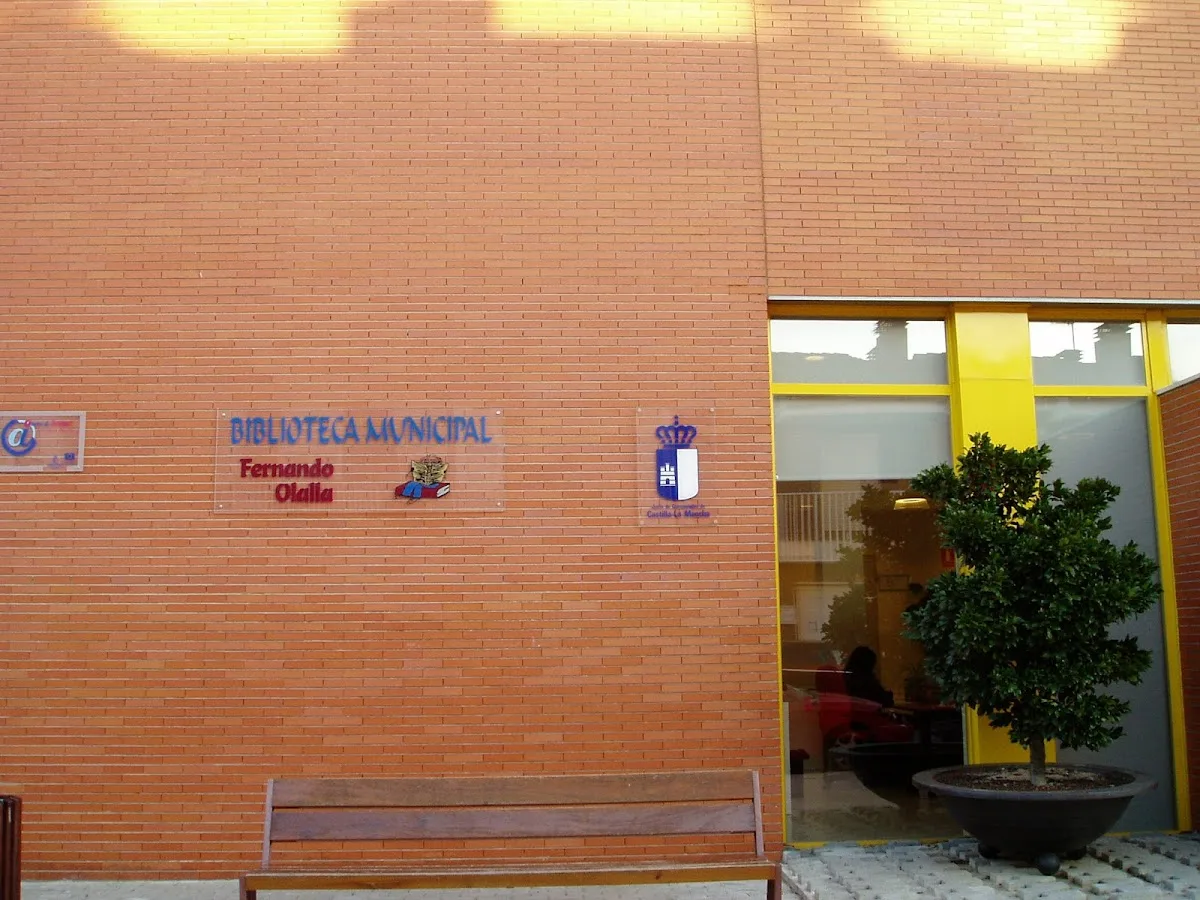Biblioteca Pública Municipal Fernando Olalla