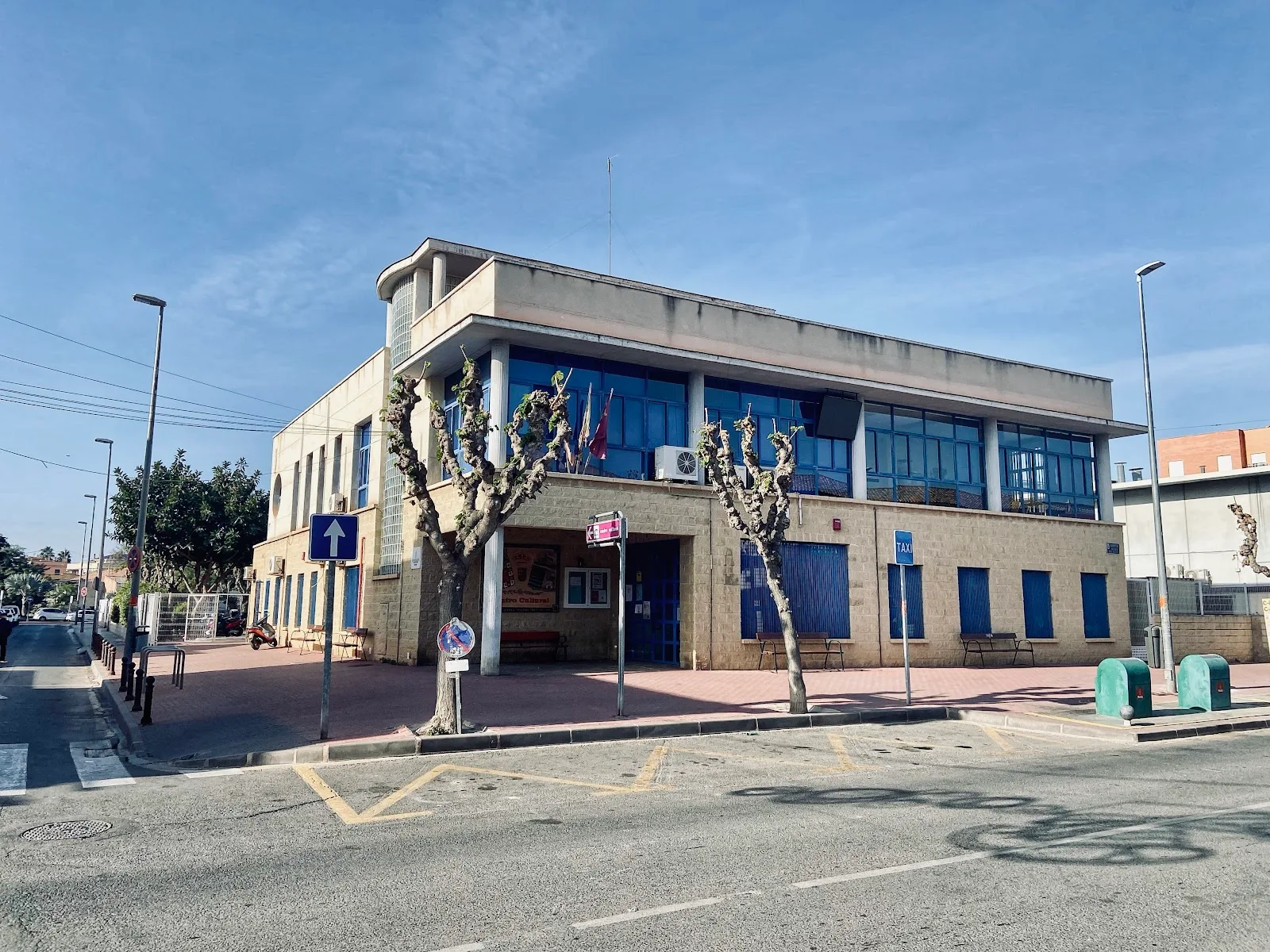 Centro Cultural de Zarandona - Fotografía 1