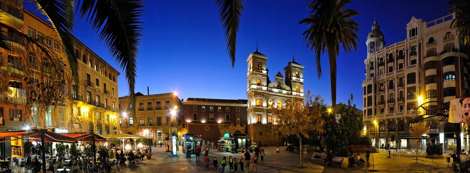 Centro Cultural Las Claras Cajamurcia