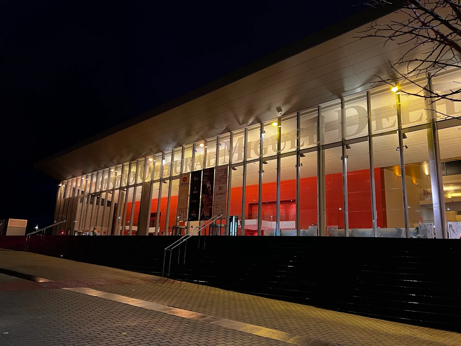 Centro Cultural Miguel Delibes - Fotografía 2