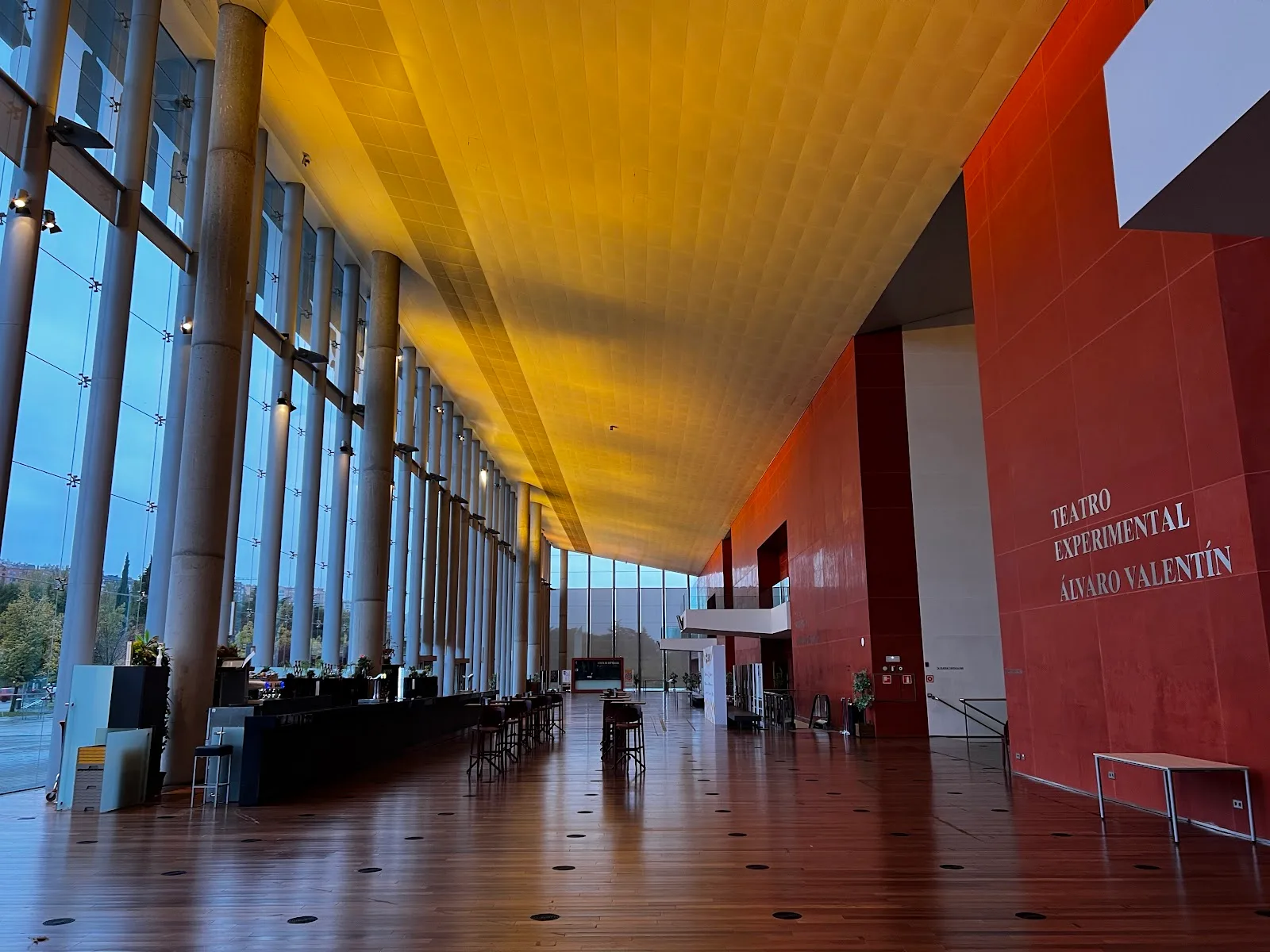 Centro Cultural Miguel Delibes - Fotografía 4