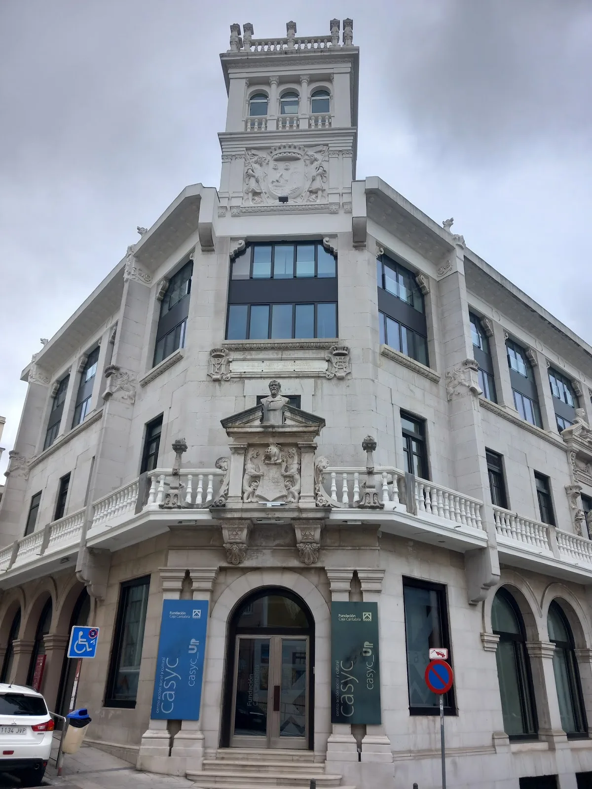 Centro de Acción Social y Cultural de Caja Cantabria (Casyc) - Fotografía 4