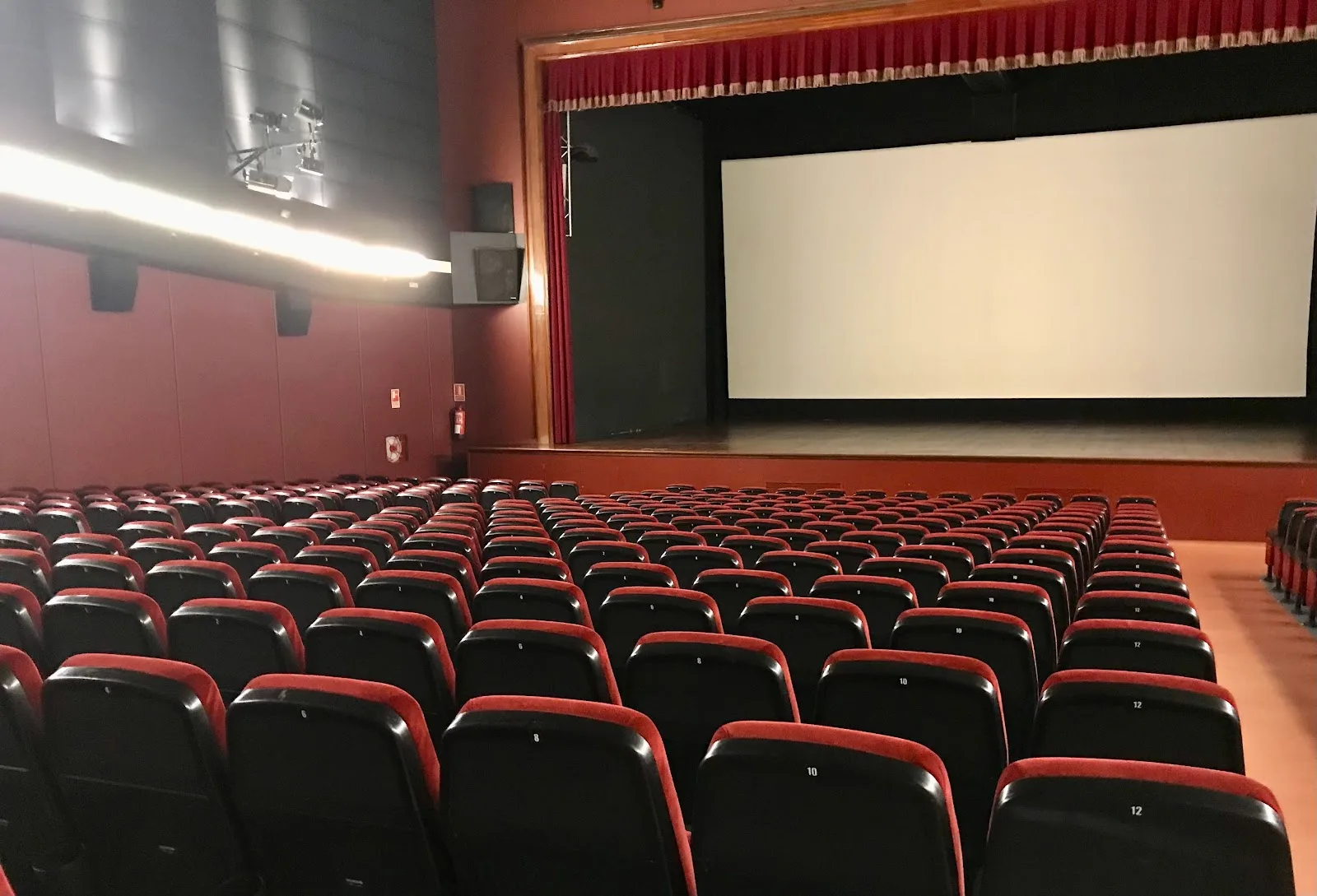 Cine Teatro Salesianos - Fotografía 1