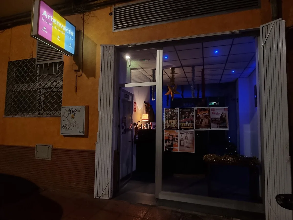 Escuela teatro y cine. ARTENVACIO