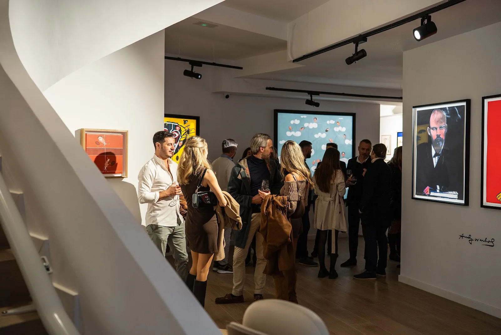 Exhibition by Gallery RED - Fotografía 2