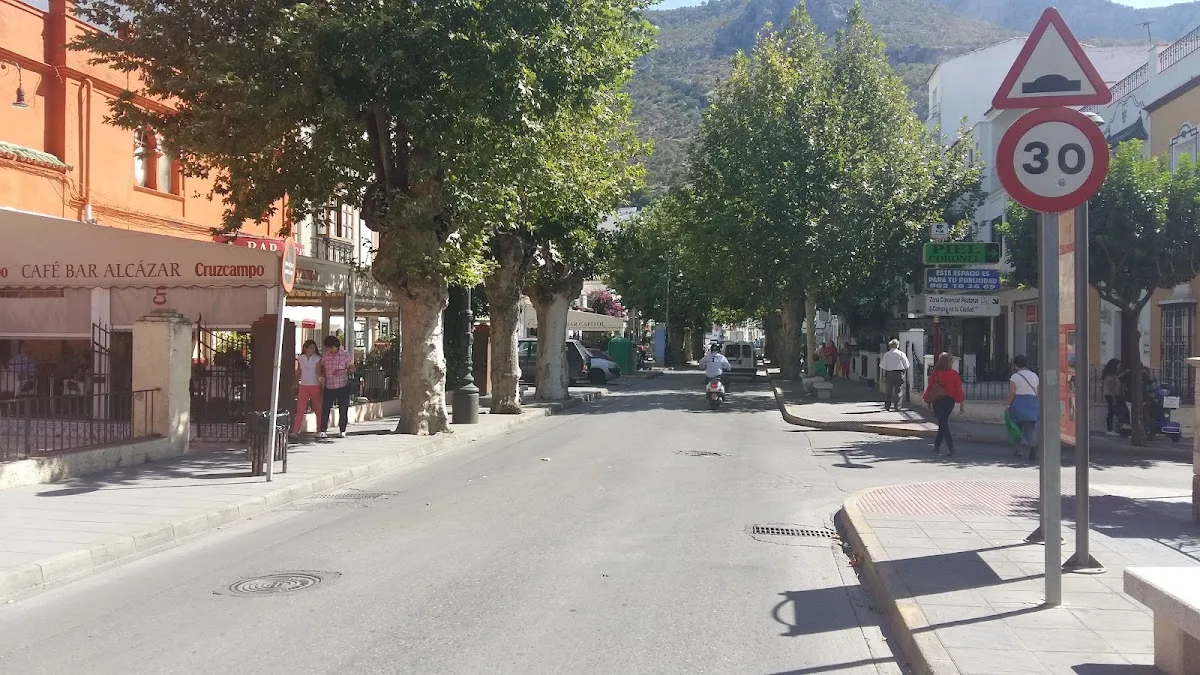 Galeria Comercial El Pasaje