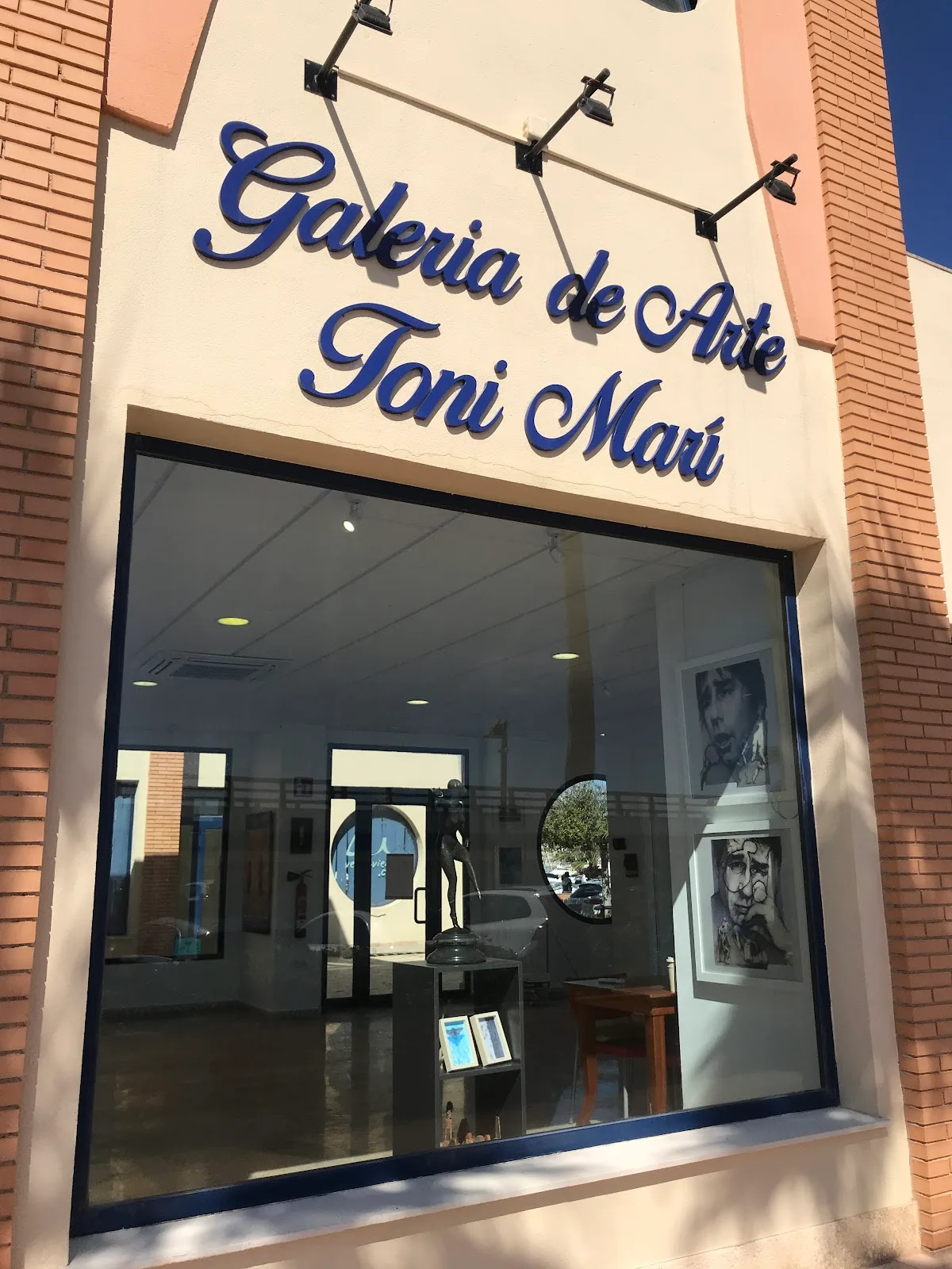 Galería de Arte Toni Marí - Fotografía 2