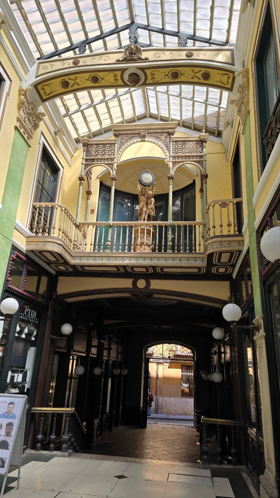 Galerías Va - Fotografía 1