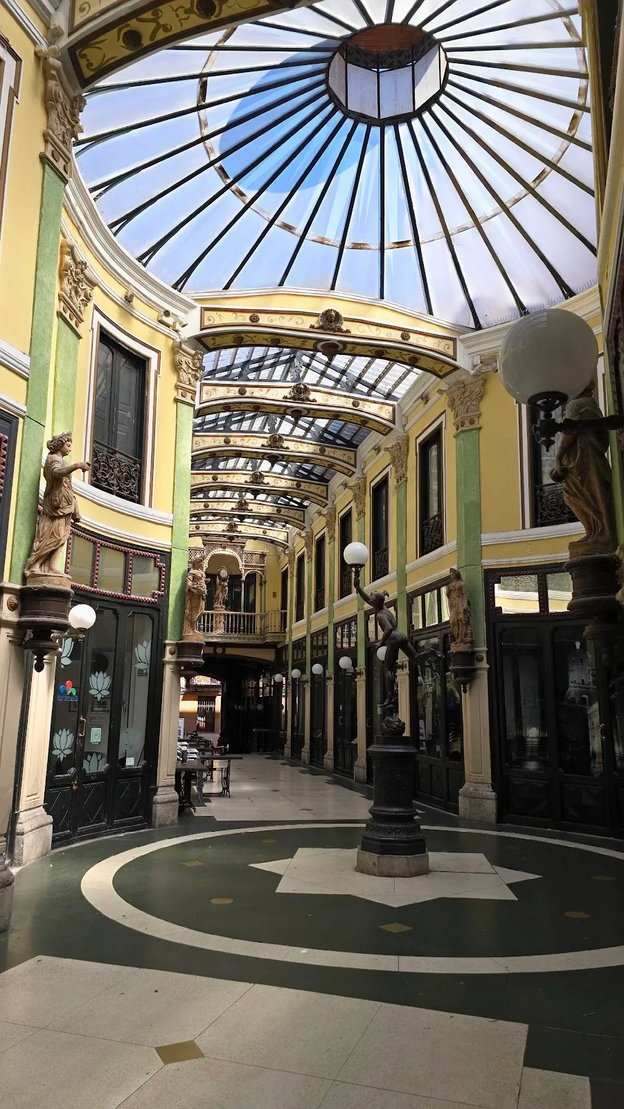 Galerías Va - Fotografía 2