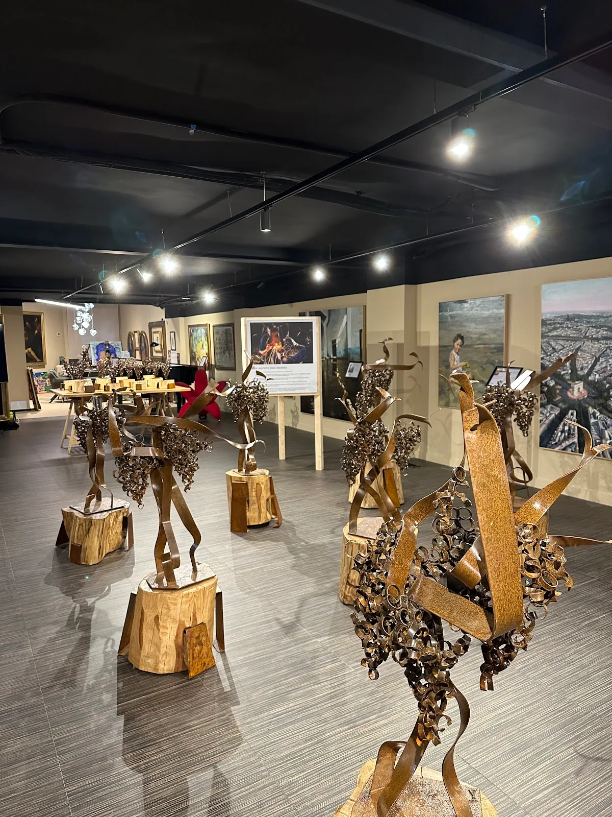 Kempchen Gallery - Galería de arte y sala de exposiciones en Donostia-San Sebastián - Fotografía 1