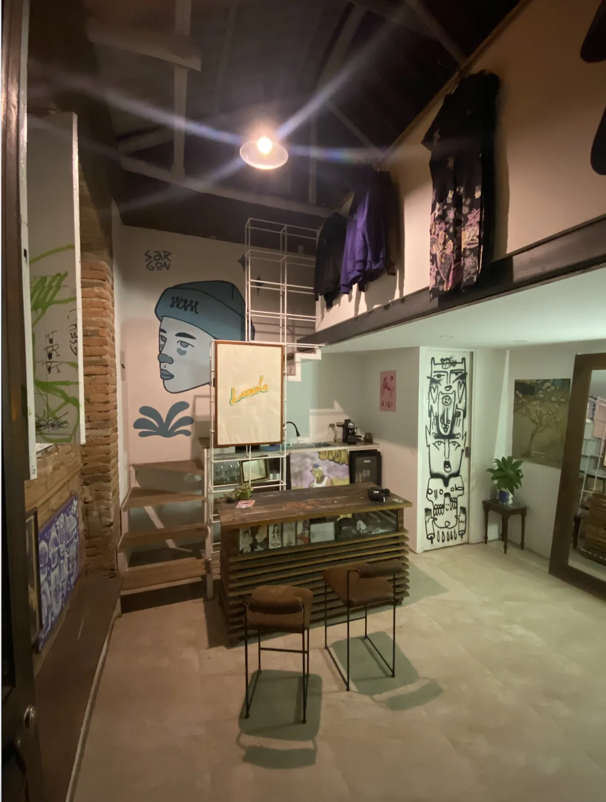 La Mata Store, Galería de arte & café