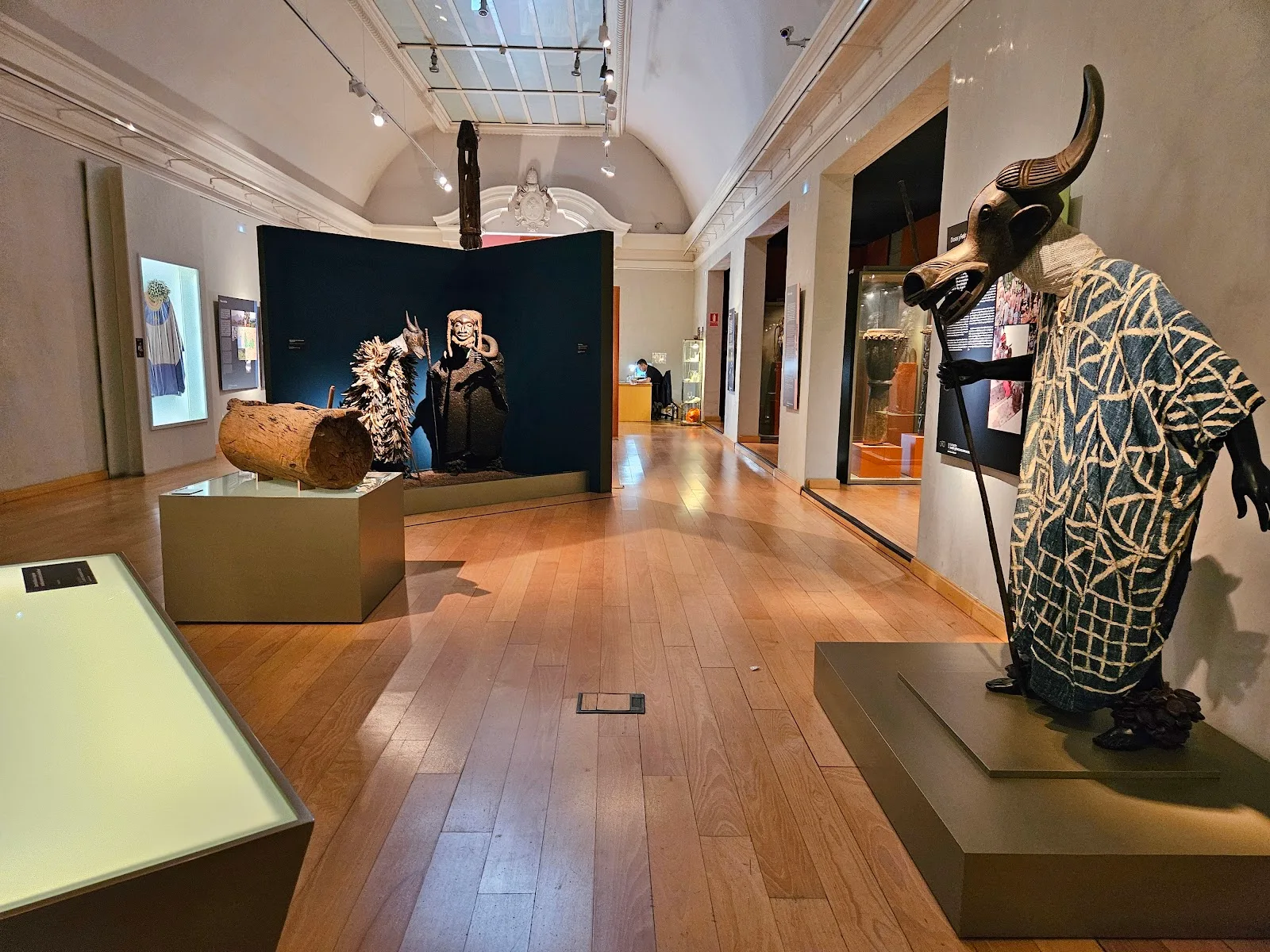 Museo de Arte Africano Arellano Alonso de la Universidad de Valladolid - Fotografía 2