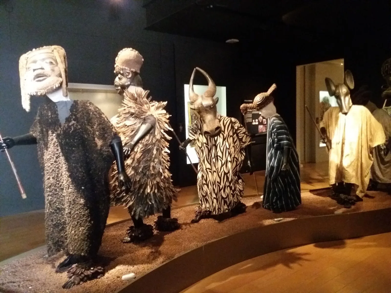 Museo de Arte Africano Arellano Alonso de la Universidad de Valladolid - Fotografía 4