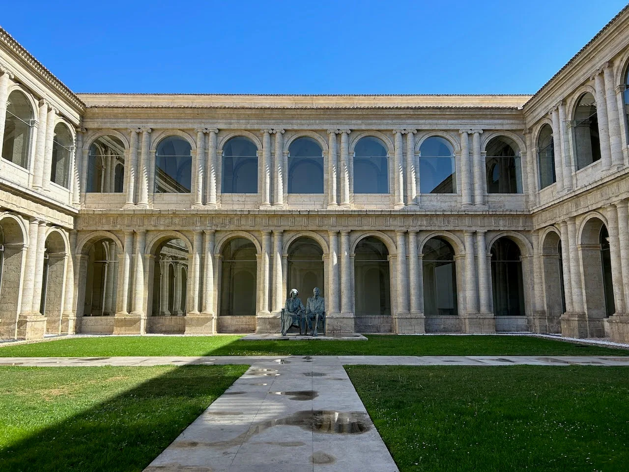 Museo Patio Herreriano de Arte Contemporáneo Español de Valladolid - Fotografía 1