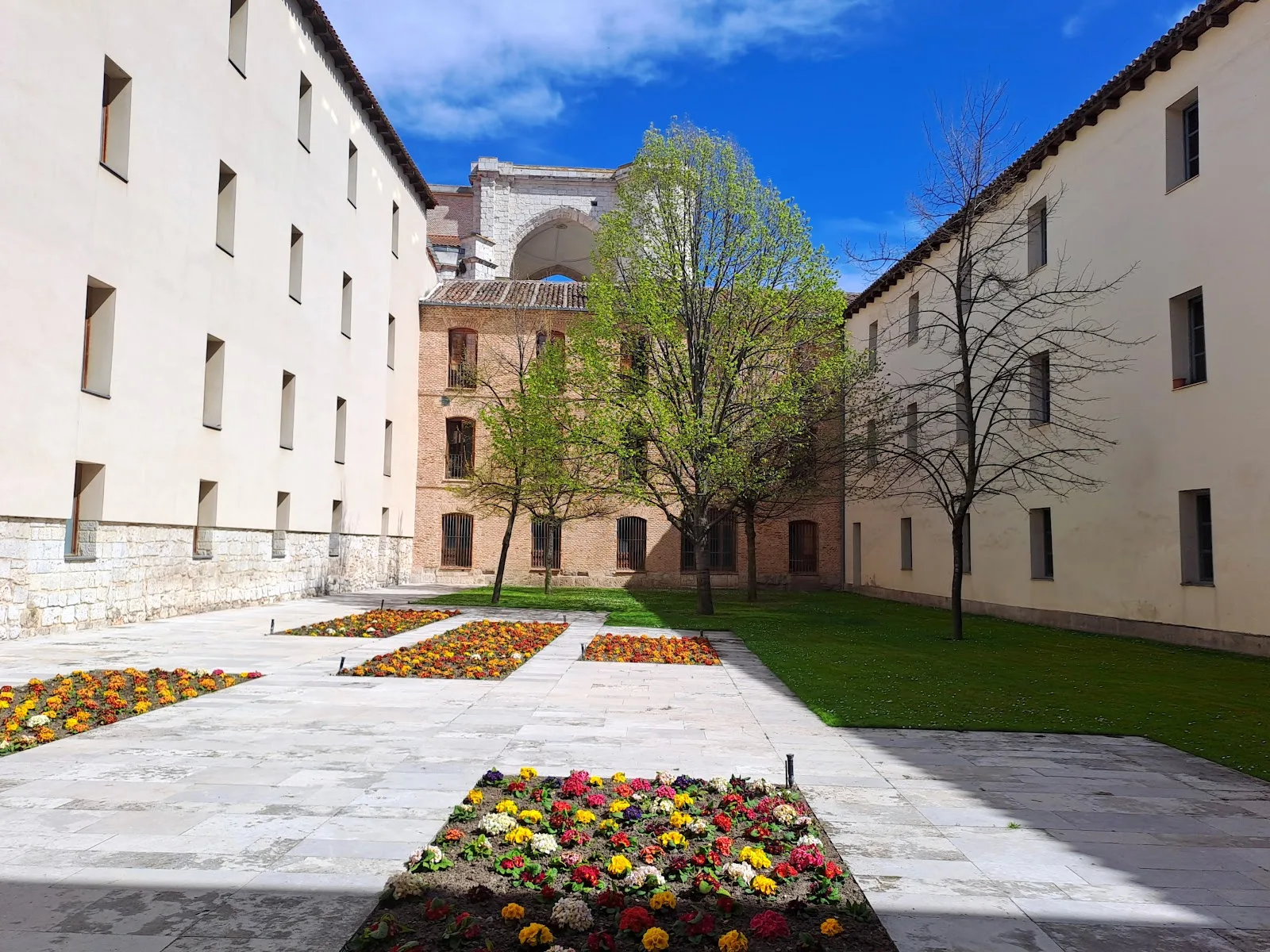 Museo Patio Herreriano de Arte Contemporáneo Español de Valladolid - Fotografía 5