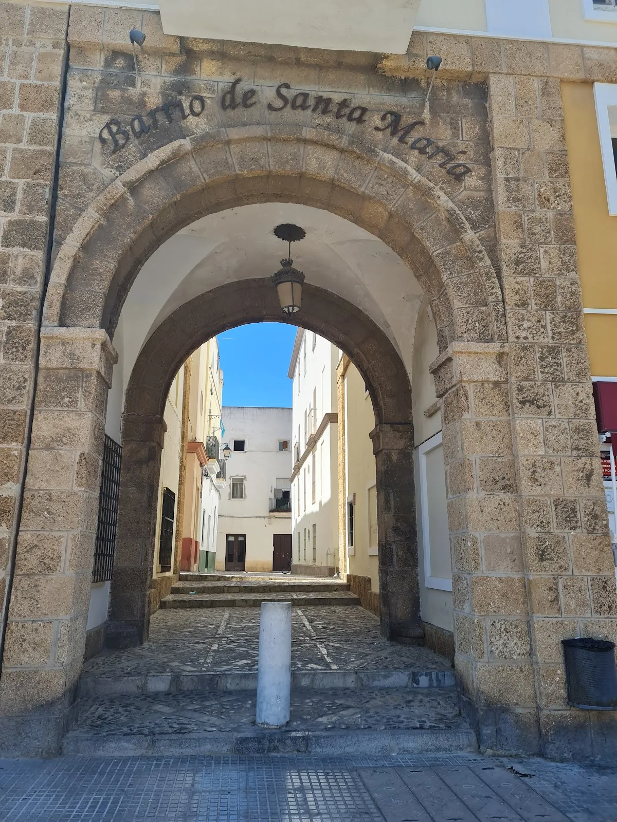 Puerta del Barrio de Santa María