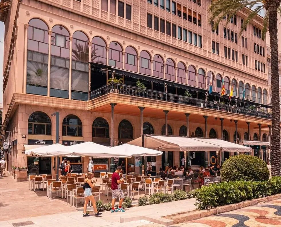 Real Liceo Casino de Alicante - Fotografía 2