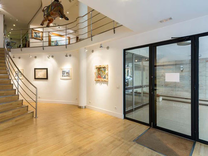 Galería Luis Carvajal