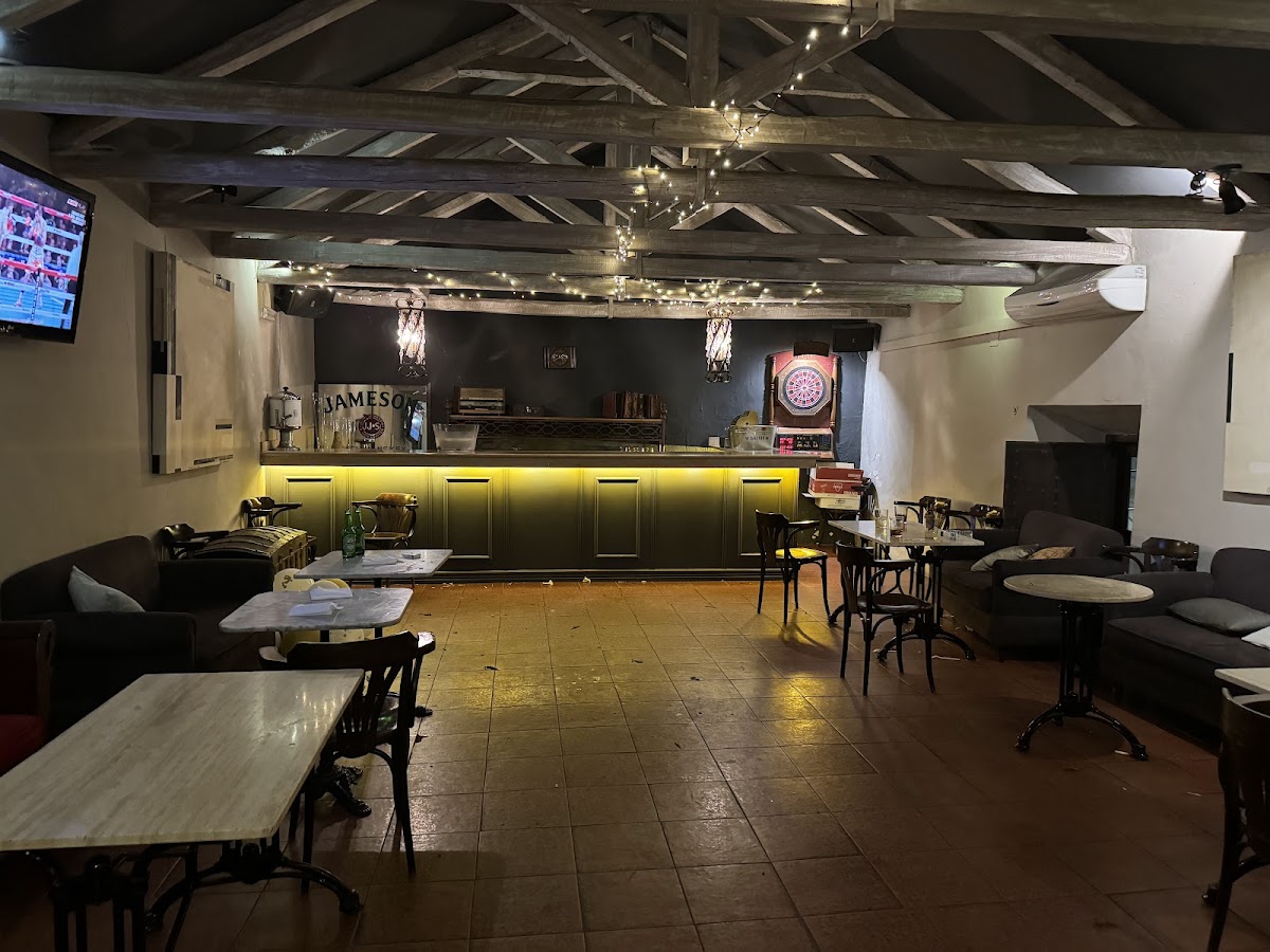 Café La Galería Antigüedades.