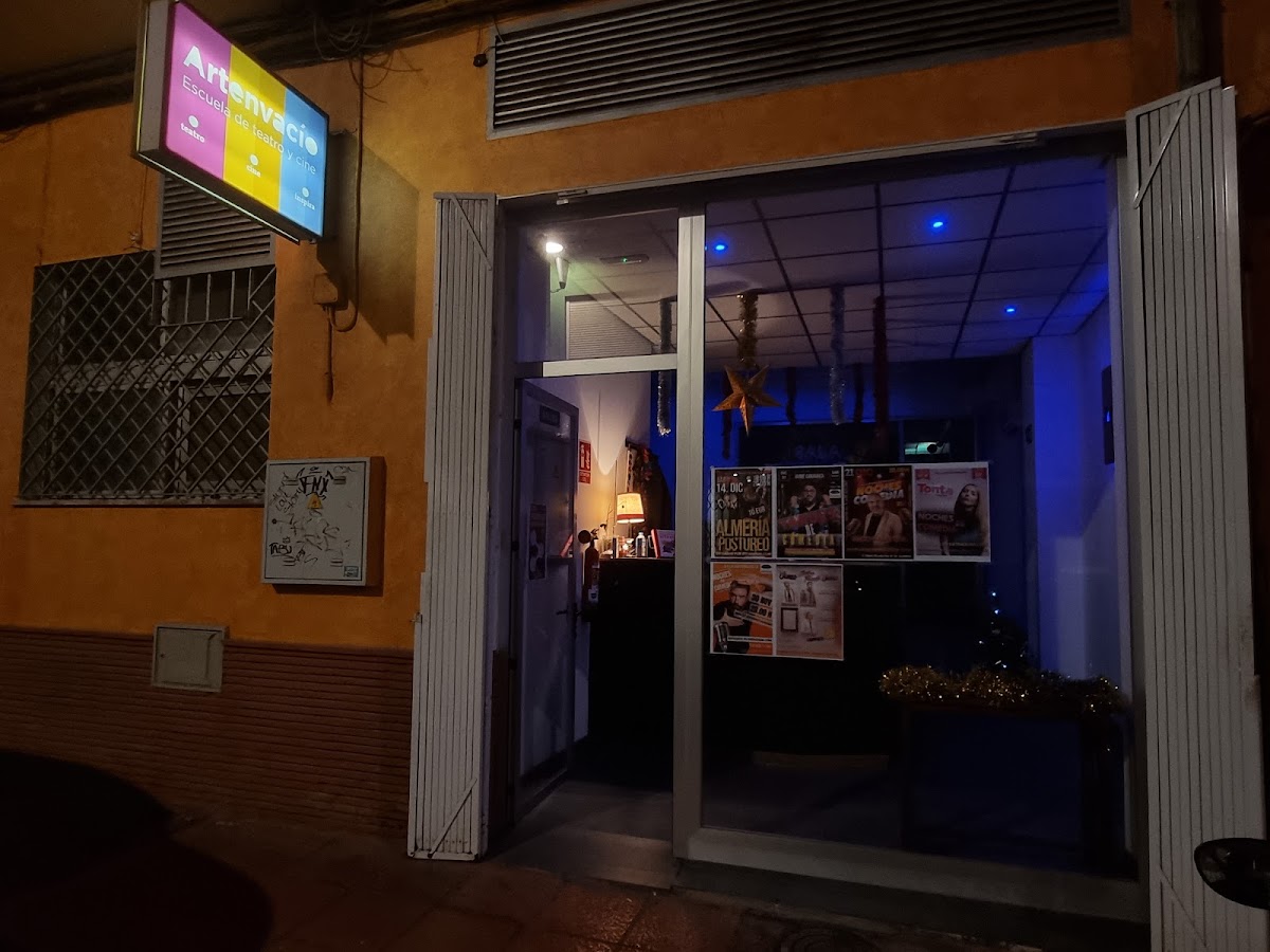 Escuela teatro y cine. ARTENVACIO