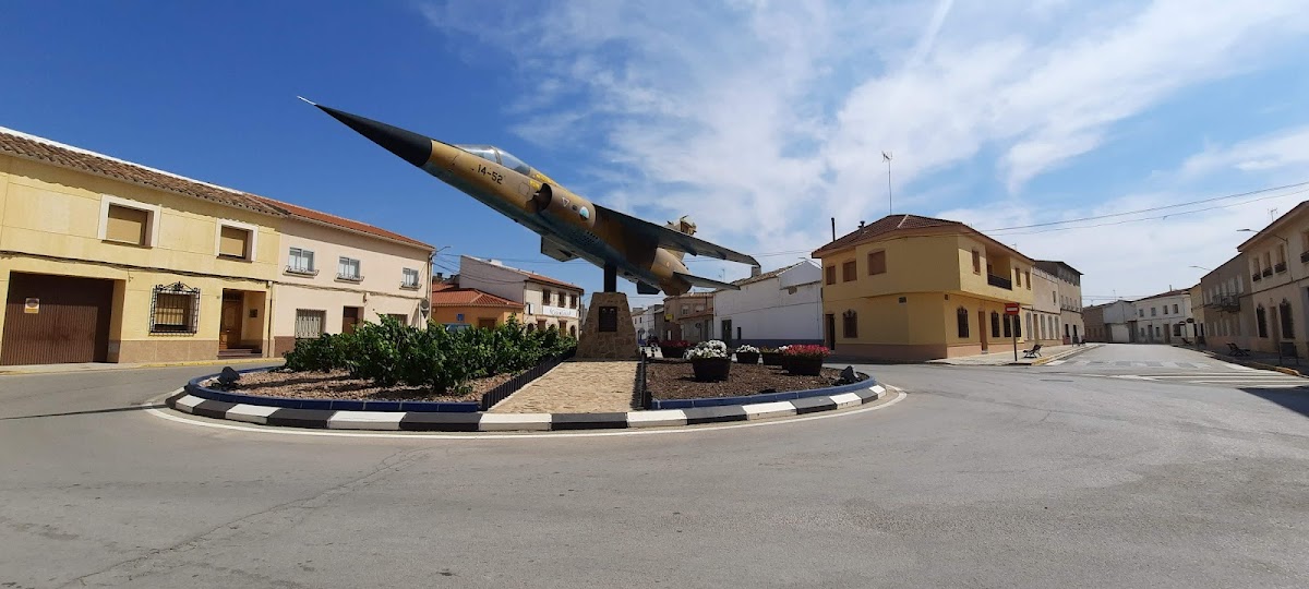 Monumento al F1 Mirage